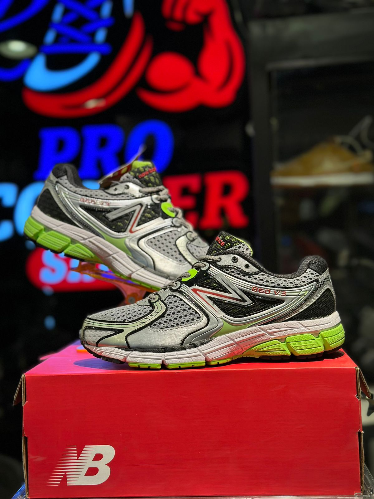 860 V3 Silver 2